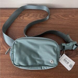 Lululemon belt bag - tidewater teal 1L NWT